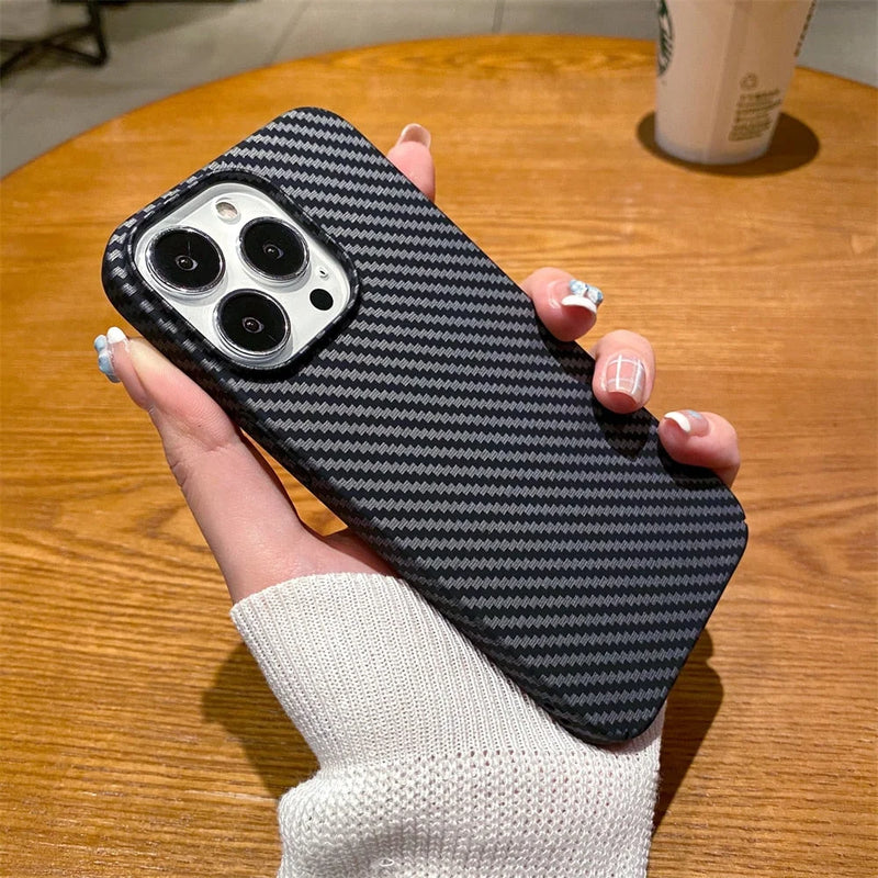 Case Fit Carbon - iPhone 13