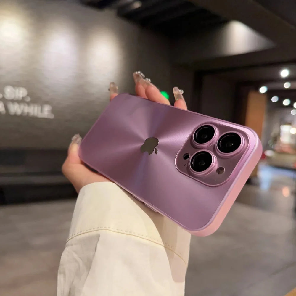 Case Platinum com Proteção nas Câmeras - Lilás / iPhone 15